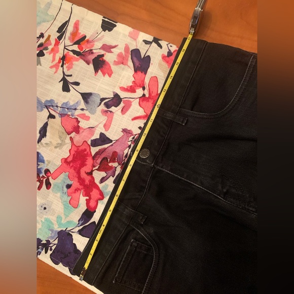 PRADA - Picture 6 of 9